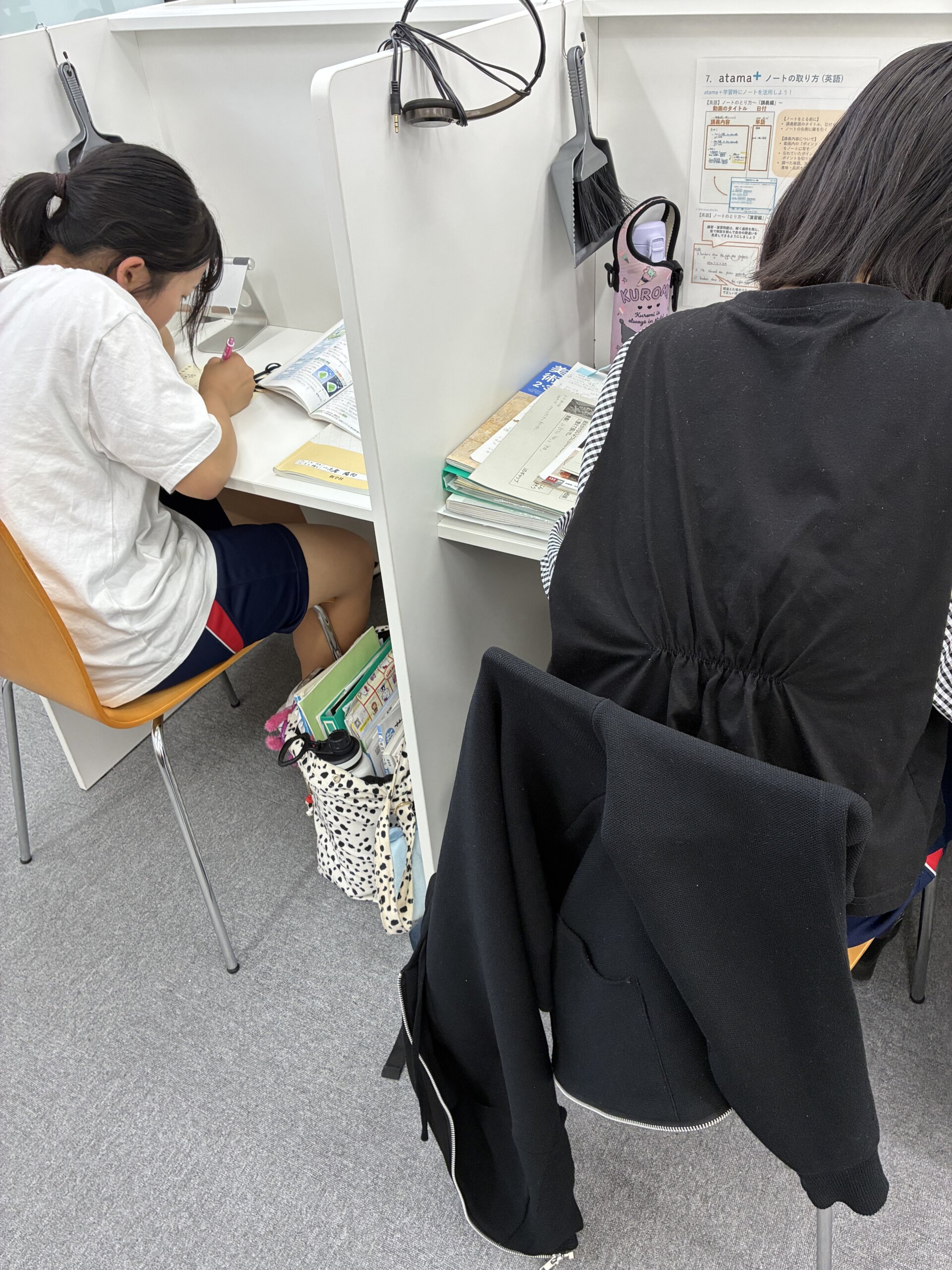 講師による個別指導の様子