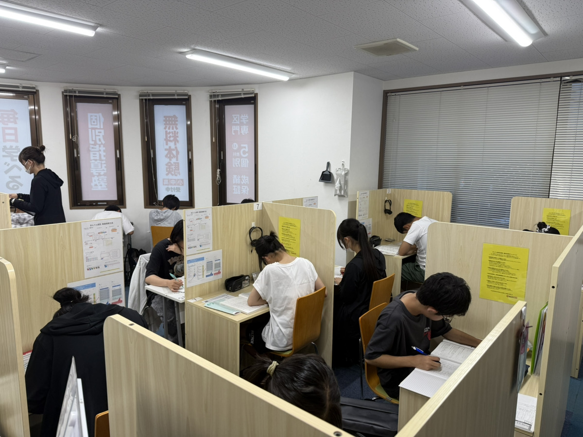 講師による丁寧な質問対応の様子